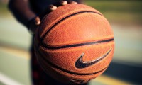 世界足球俱乐部转会花边新闻不断，世界足坛转会新闻